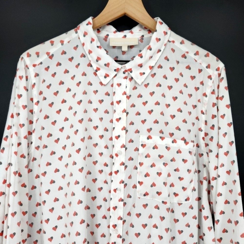 Red Black Heart AOP Womens Button Front Top Size 1X Eclectic Valentine Whimsical